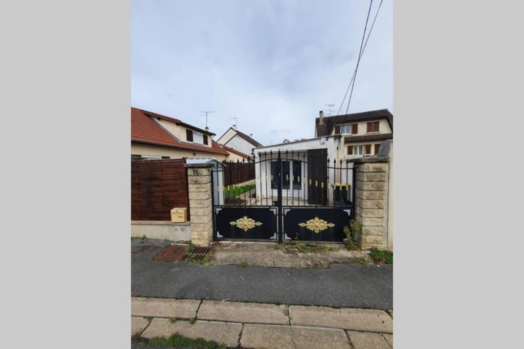Maison Roisseenne Entre Paris Et Disneyland 鲁瓦西恩布里 外观 照片